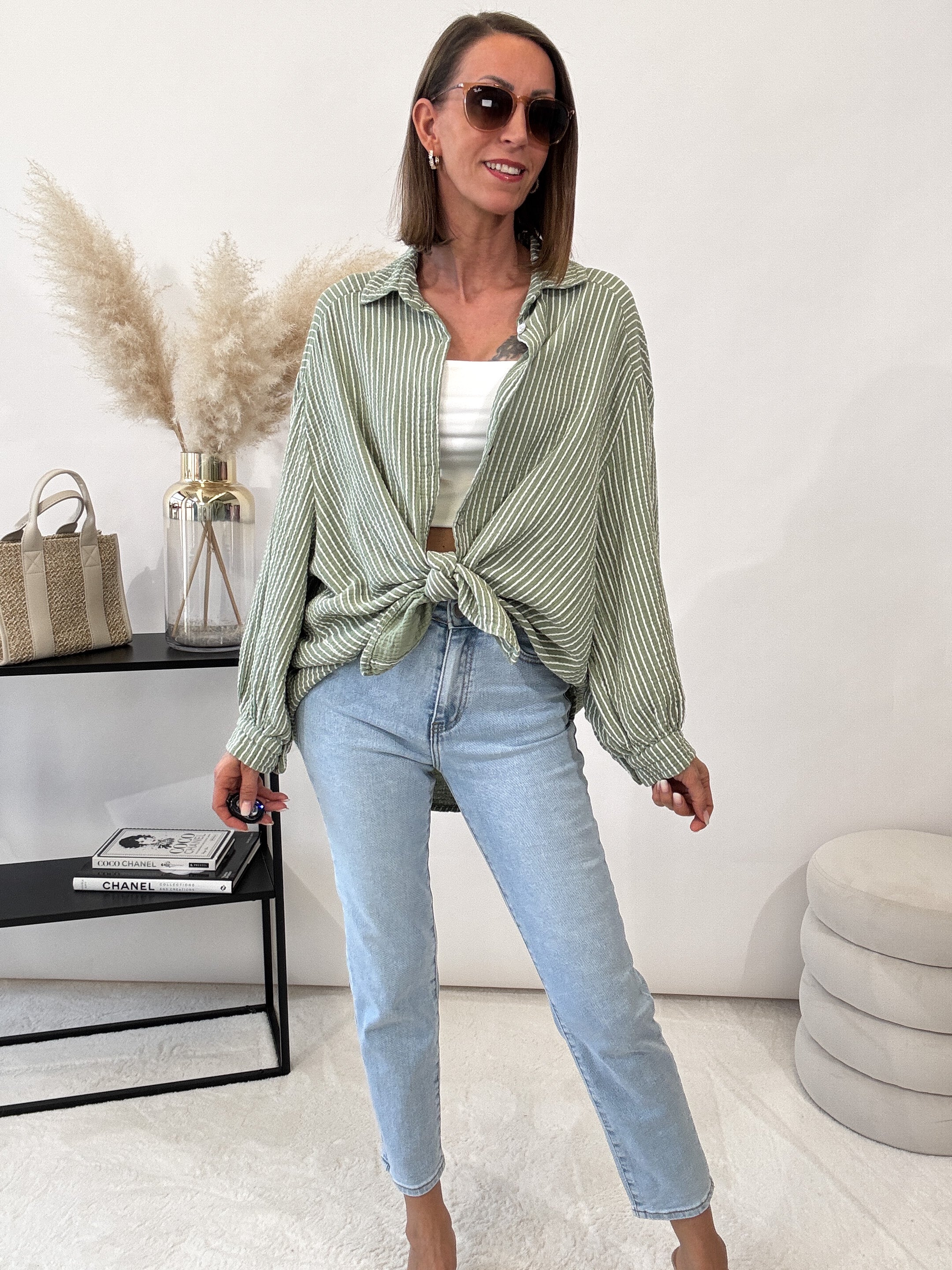 "Little Stripes" Musselin Bluse Midi mit Streifen - matcha