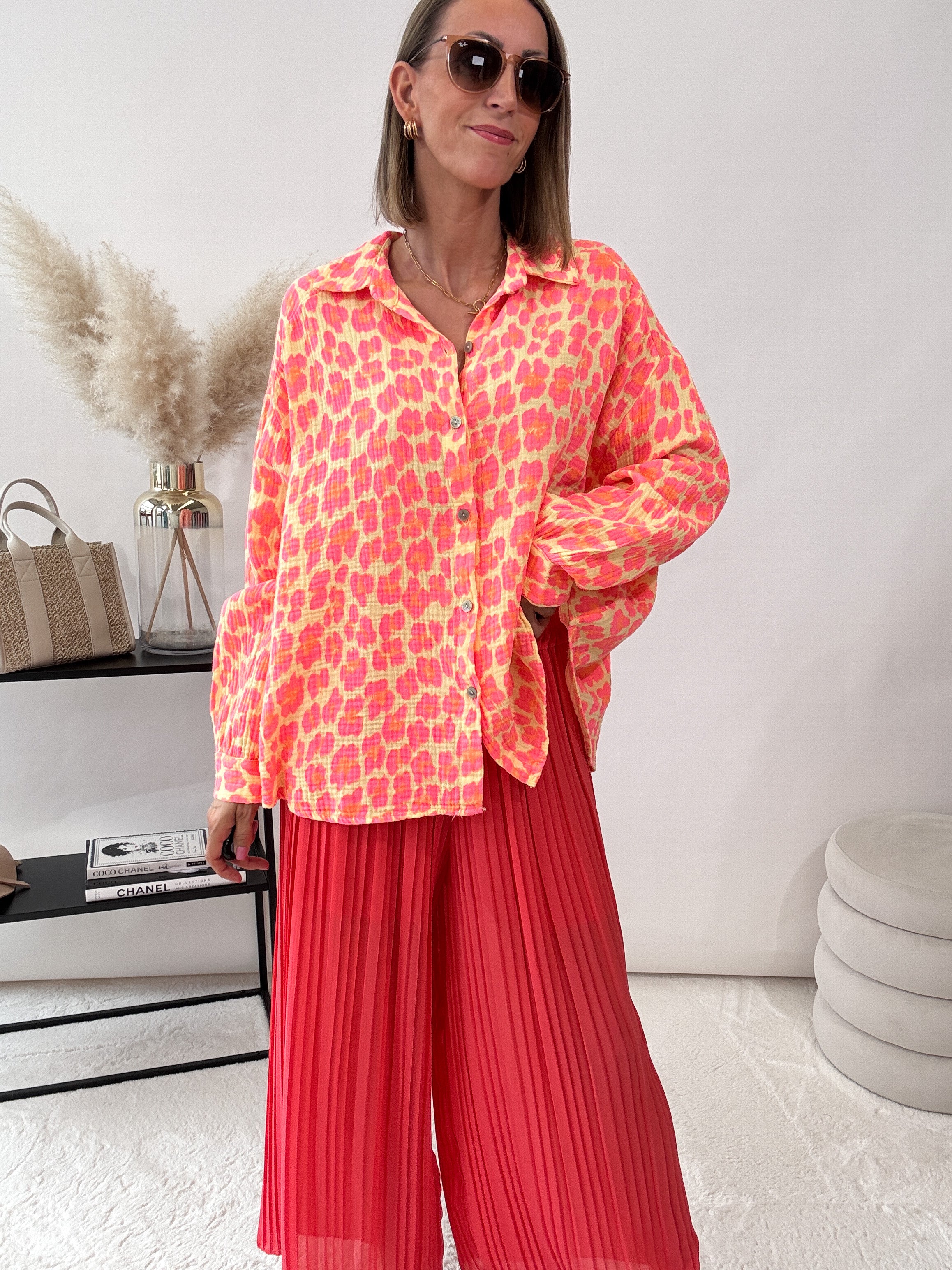 "Waffle 2.0 Leo Midi" kurze Musselinbluse - glowy yellow/pink