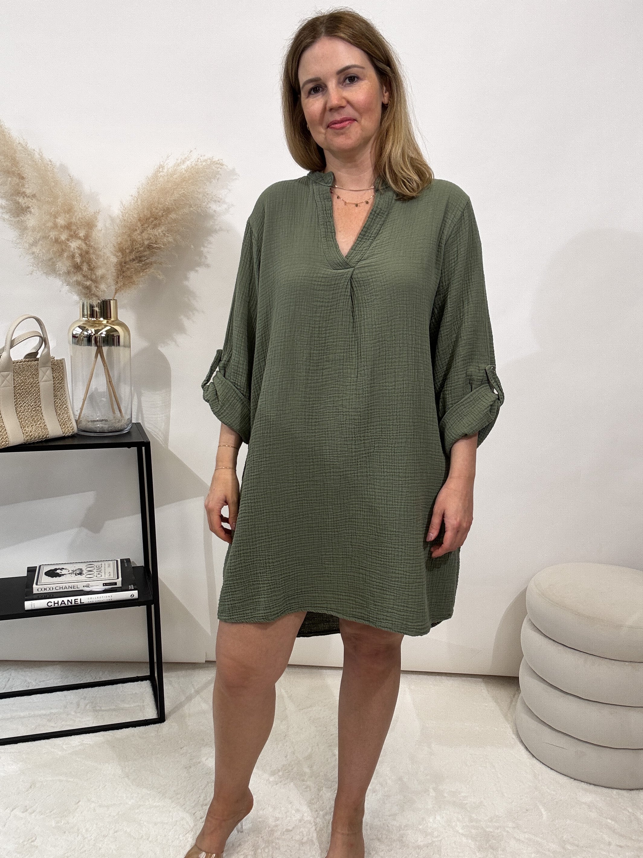 "Livia" Musselinkleid aus Baumwolle - matcha