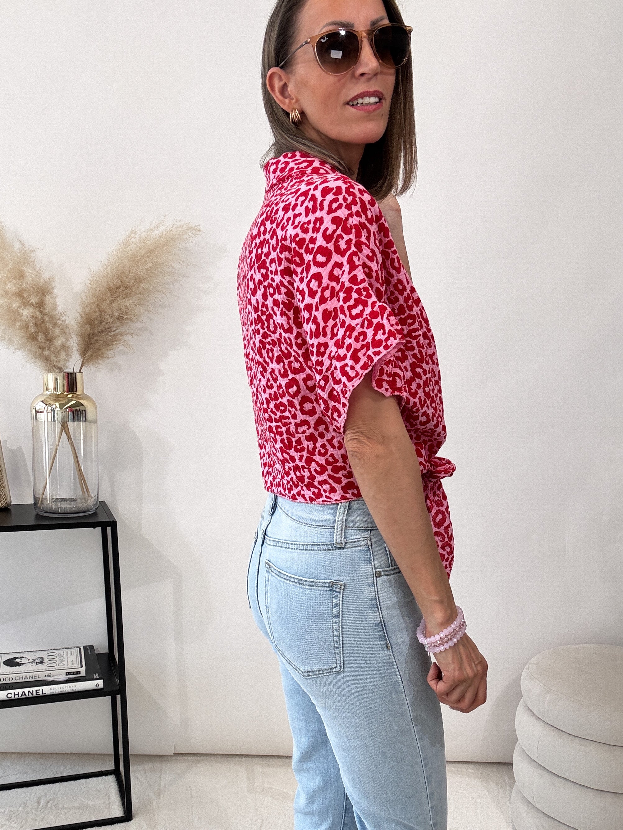 "Musselin Leo" kurze Bluse aus Baumwolle - rosa/rot