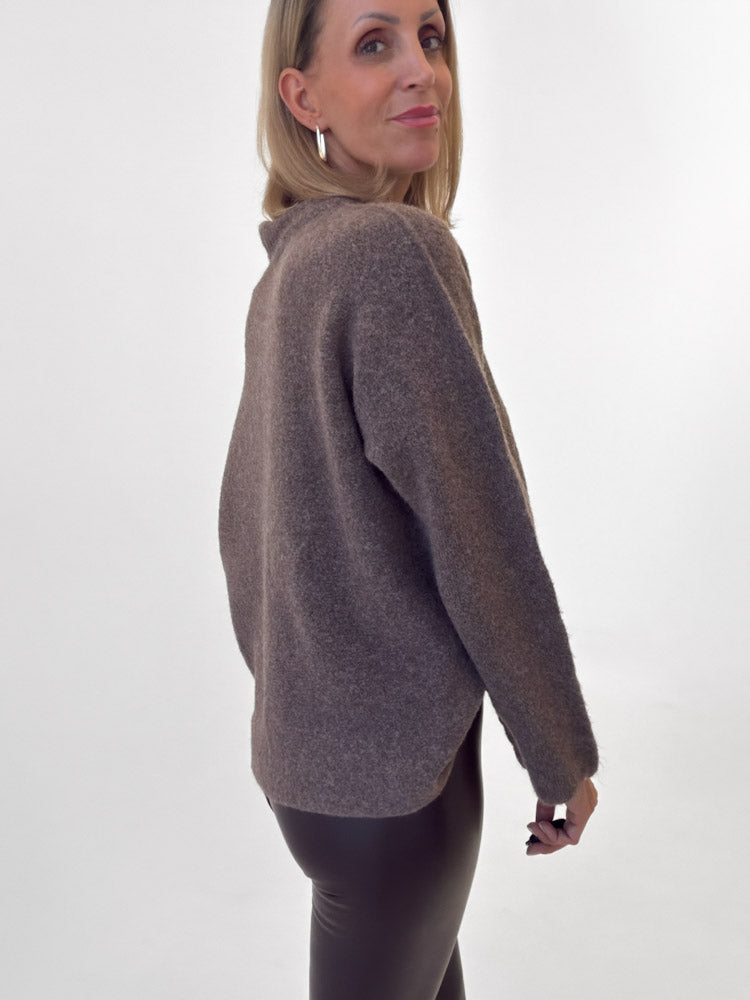 "Laguna" Pullover mit Cut-Out aus Lana & Alpaka Wolle - mocca