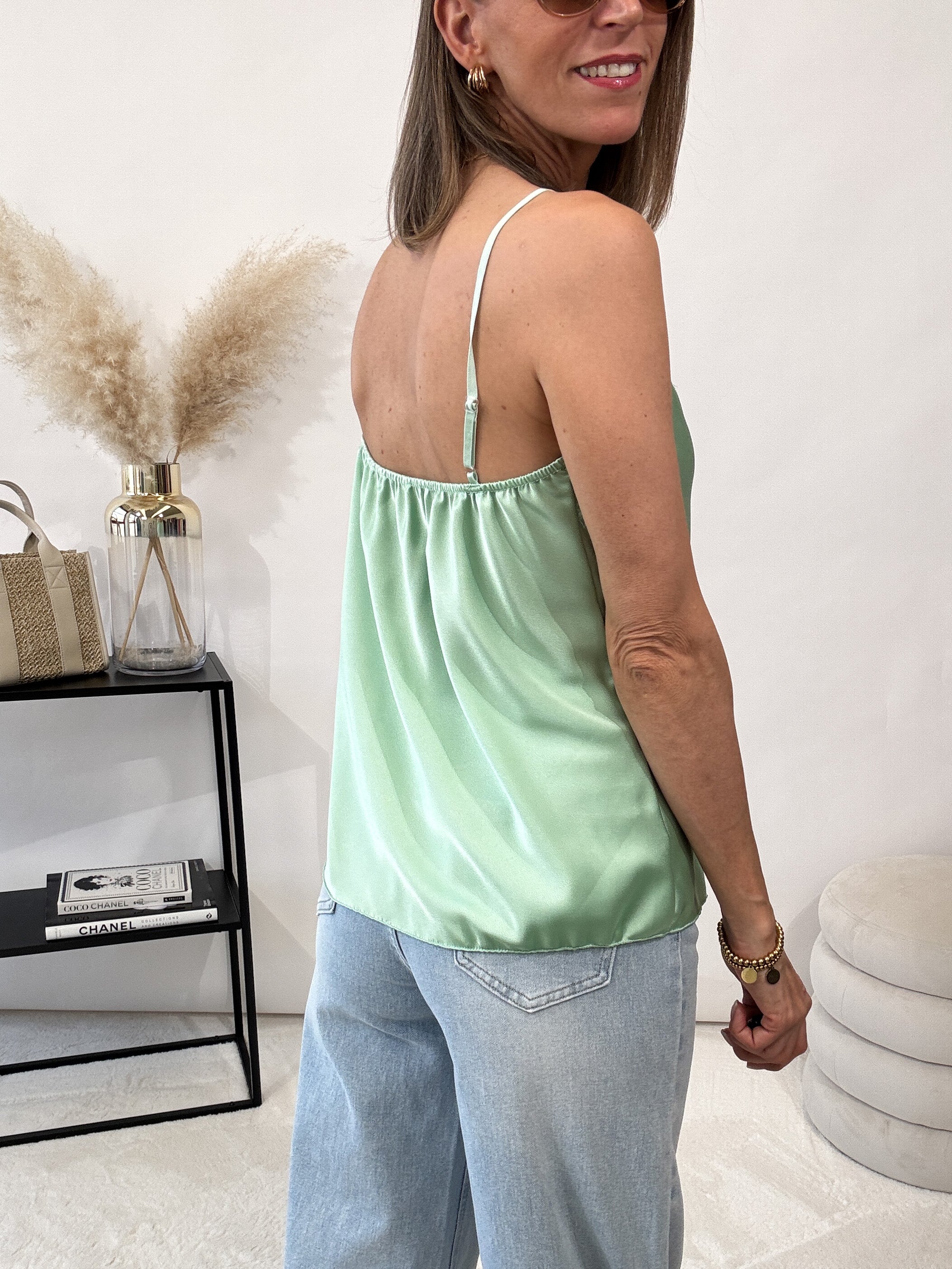 Lace Top mit weicher Spitze - mint