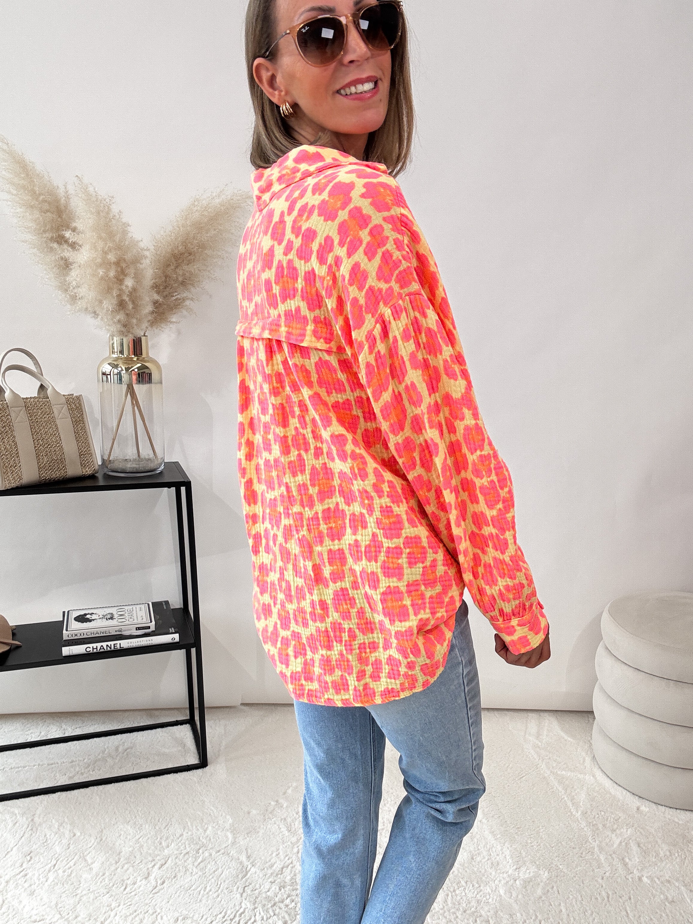 "Waffle 2.0 Leo Midi" kurze Musselinbluse - glowy yellow/pink
