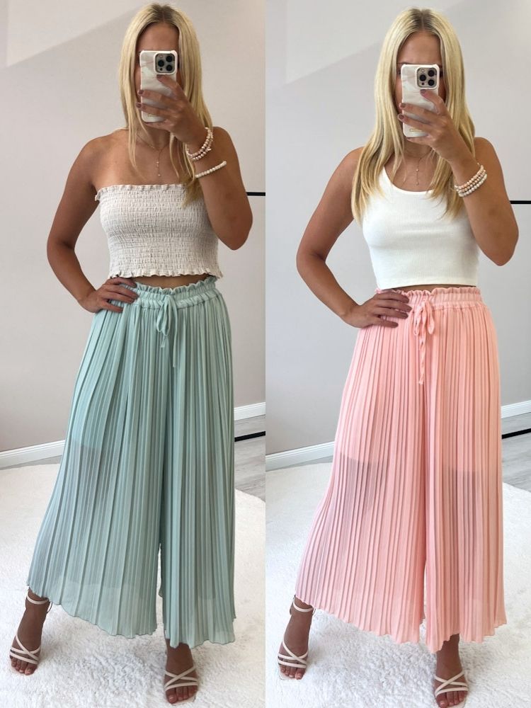 PASTEL FLOW LOOKS