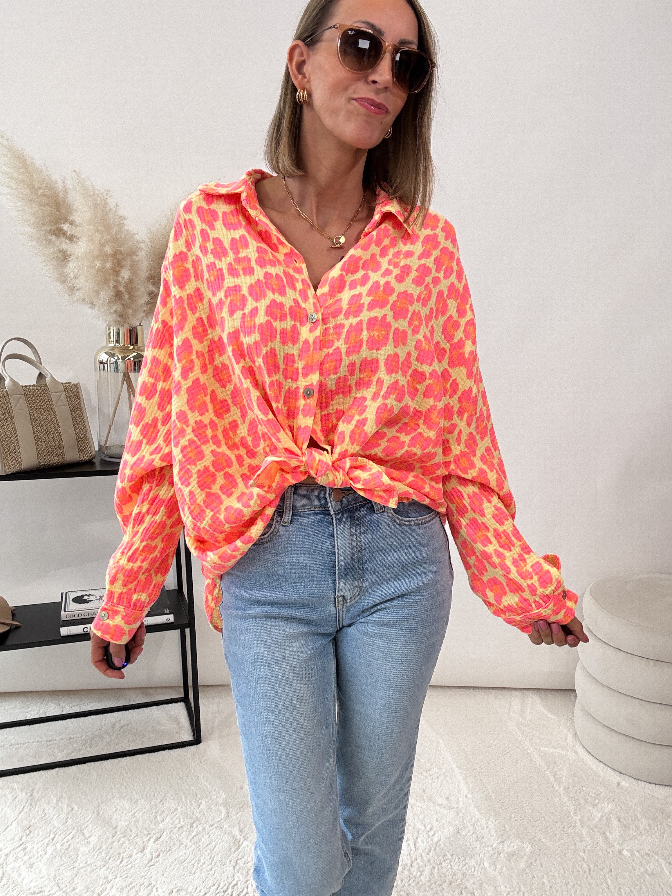 "Waffle 2.0 Leo Midi" kurze Musselinbluse - glowy yellow/pink