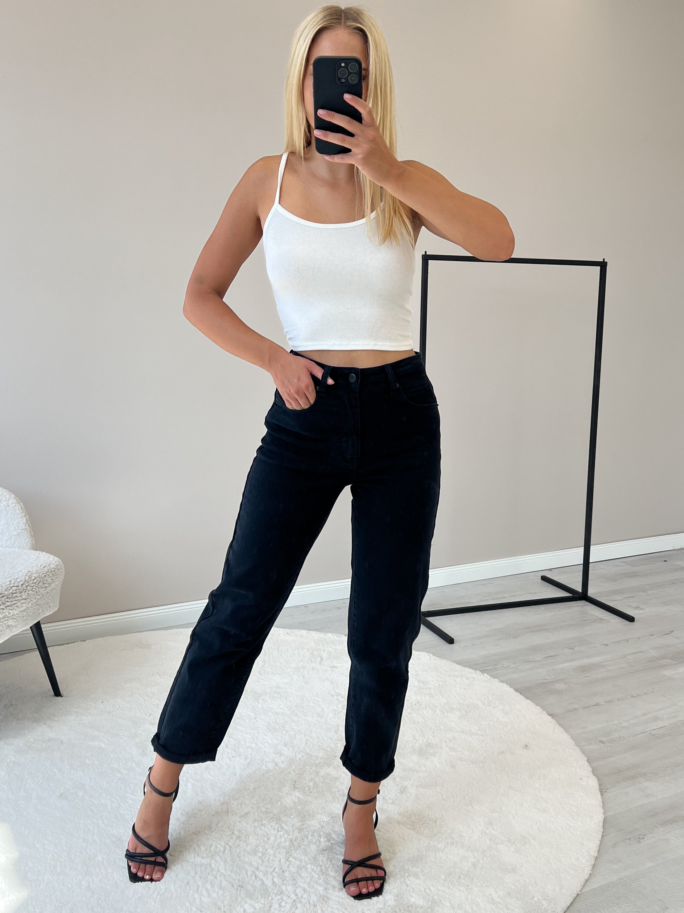 "Mom Black" Old Mom Fit Jeans - schwarz