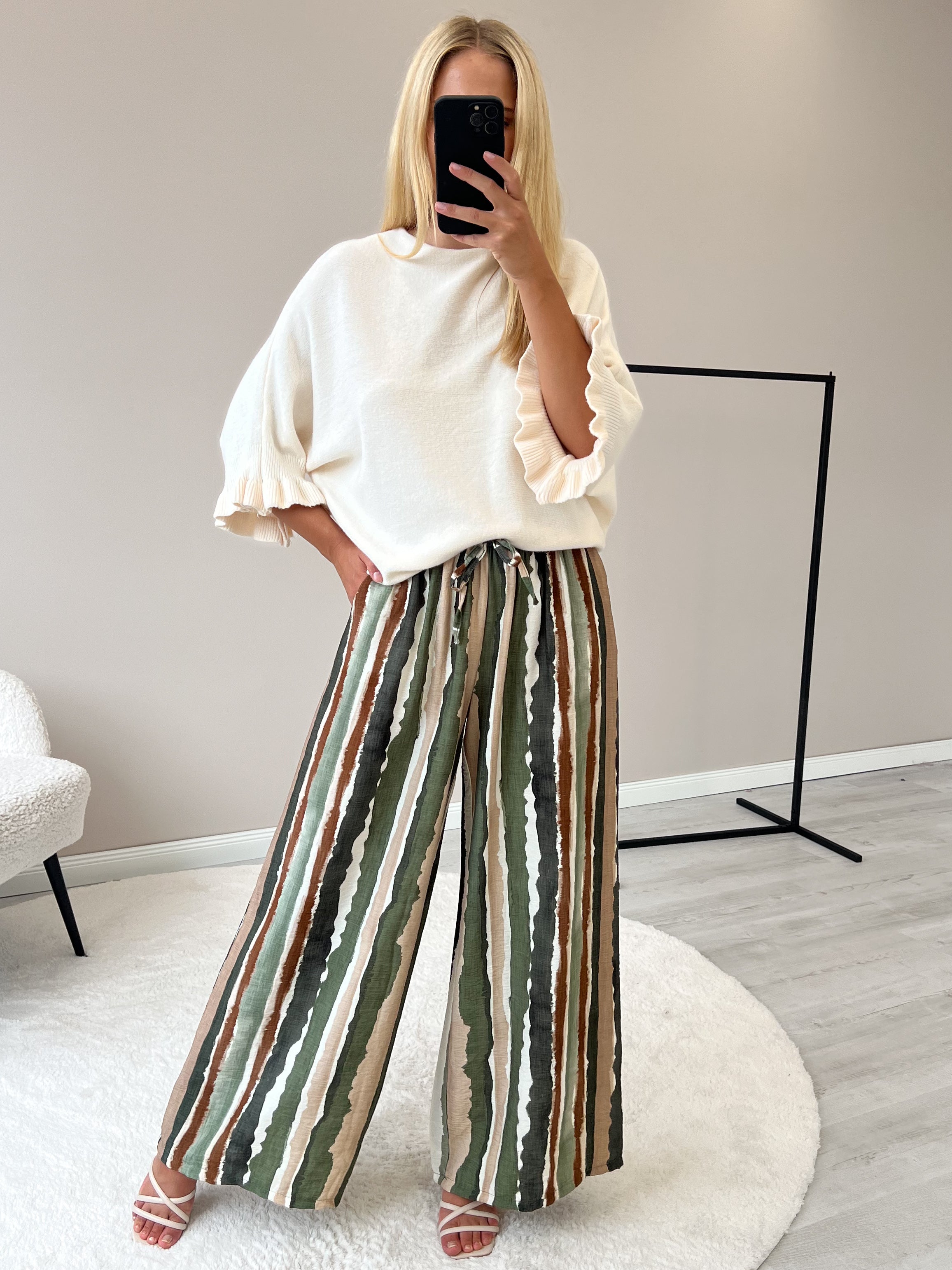 "Vicenza Volant" weicher Pullover mit Viscose - creme
