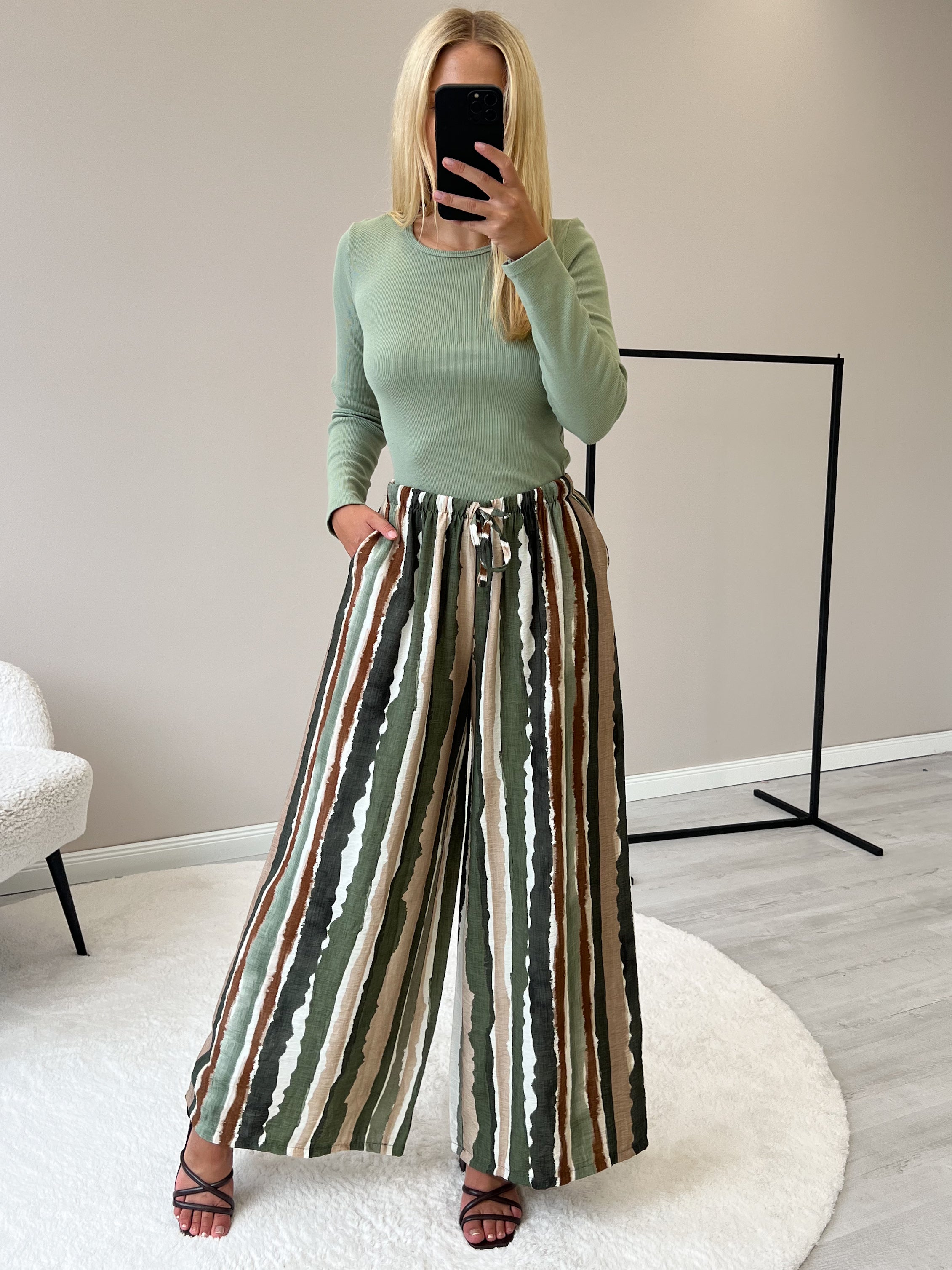 "Trapani" schönes Longshirt aus Baumwolle - matcha grün