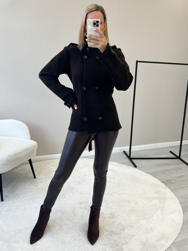 POLISHED KNIT LOOK