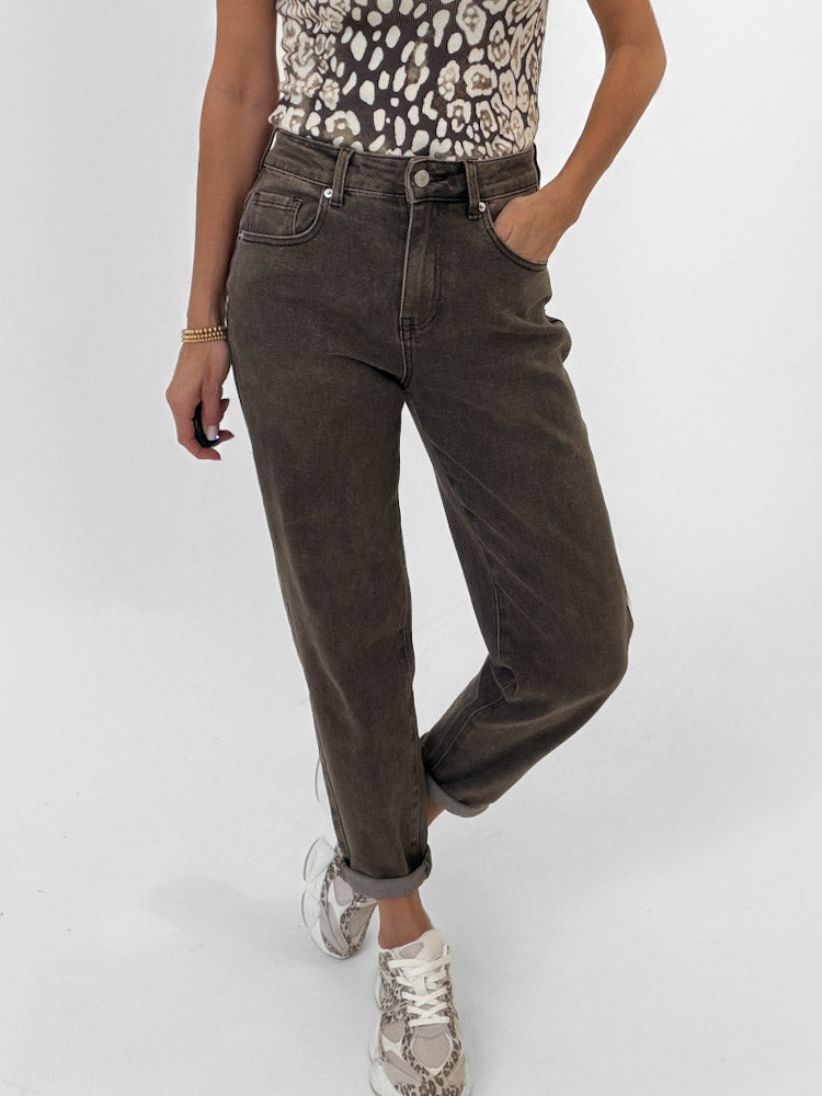 "Mom Jeans" Old Mom Fit Jeans - dark coffee