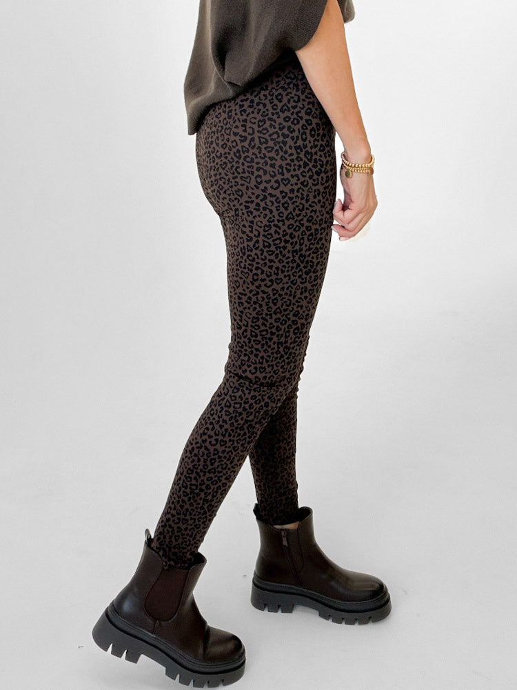 "Wild & Soft" weiche Leo-Legging - braun