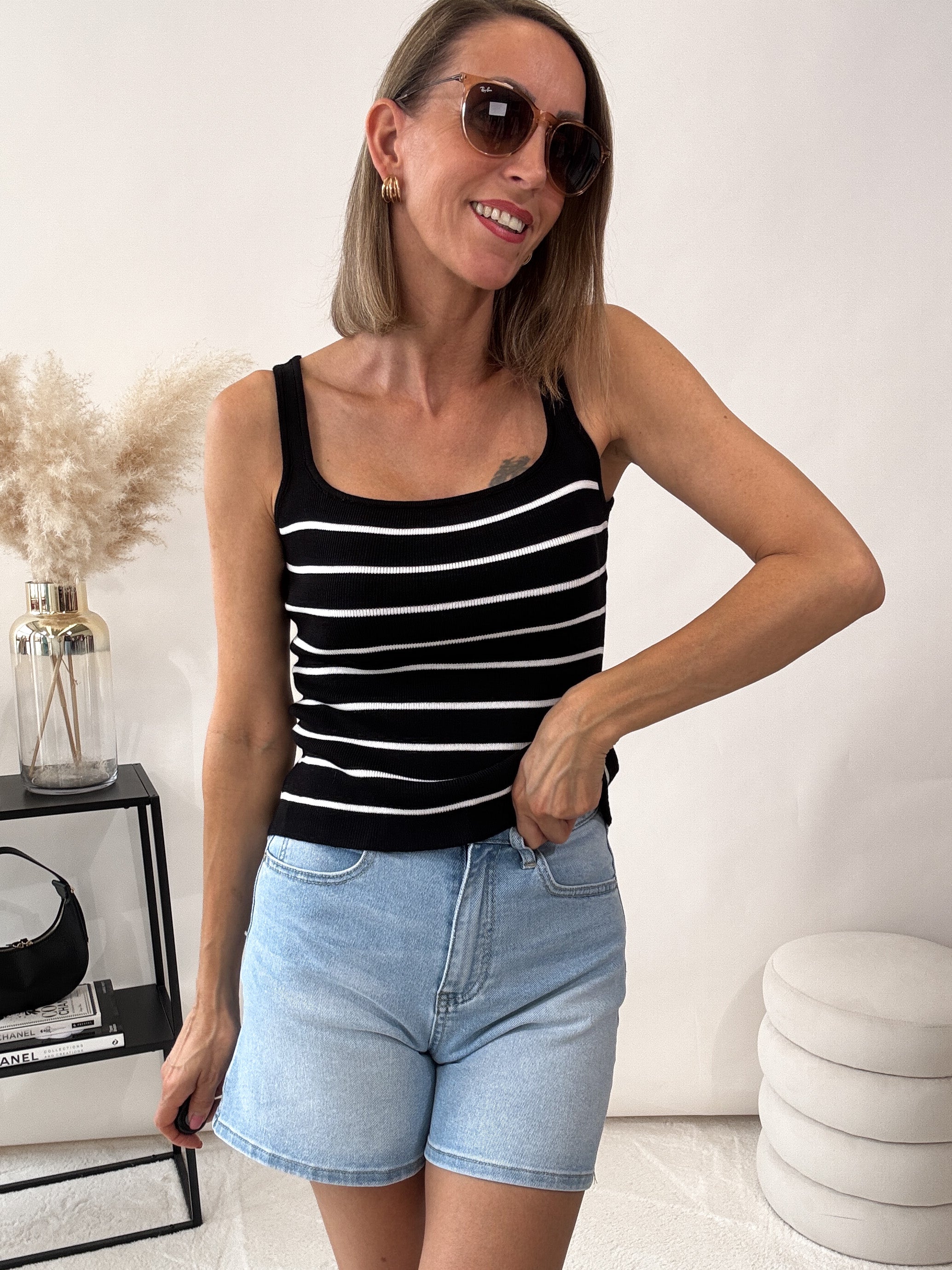 "Sizilien" Viscose Top gestreift- schwarz
