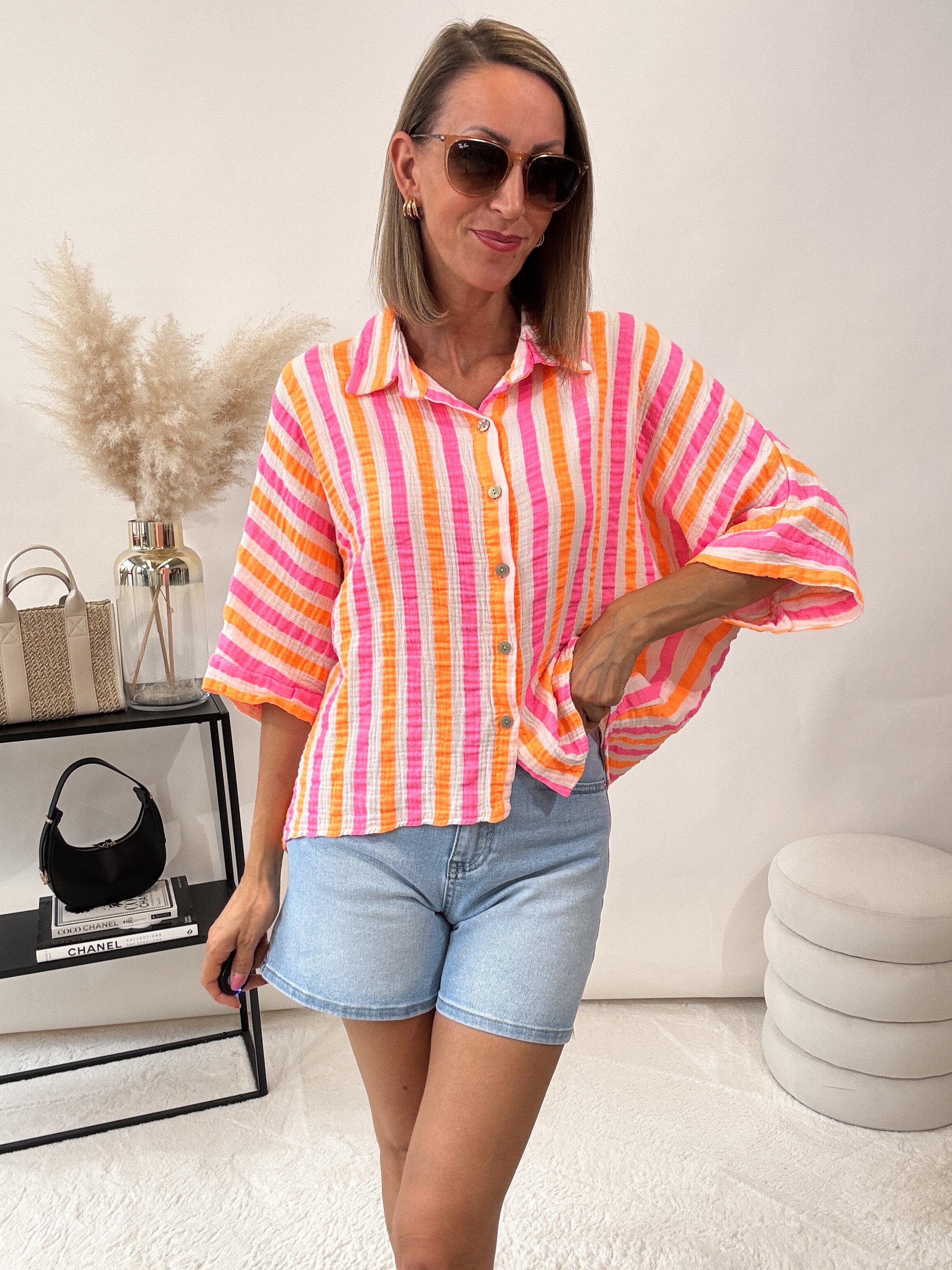 "Waffle Picco" kurze gestreifte Musselinbluse - weiss/orange/rosa