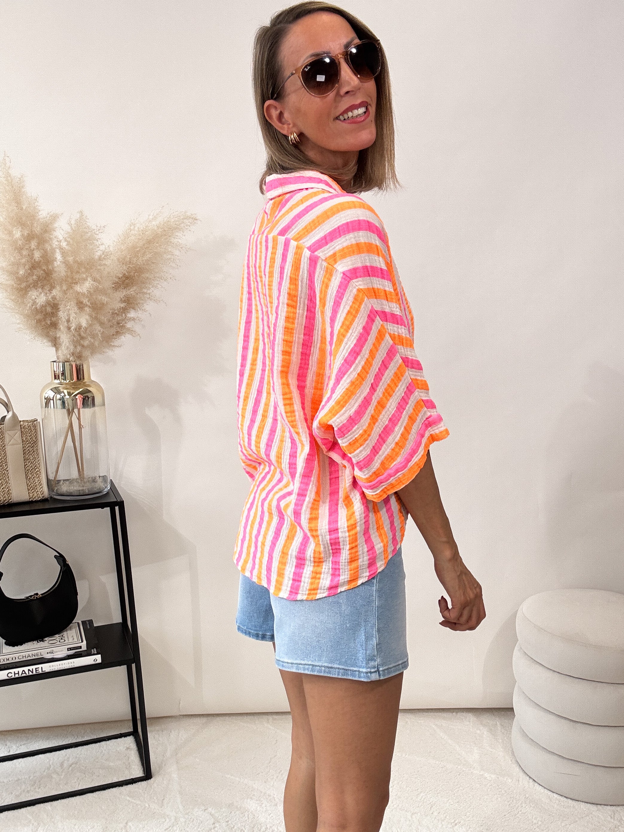 "Waffle Picco" kurze gestreifte Musselinbluse - weiss/orange/rosa