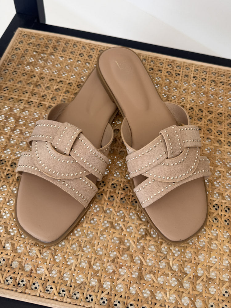 "Spark" - stylische Slip-On Sandale - beige