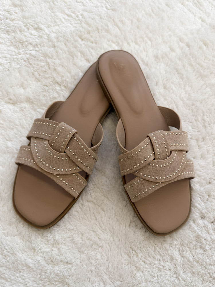 "Spark" - stylische Slip-On Sandale - beige