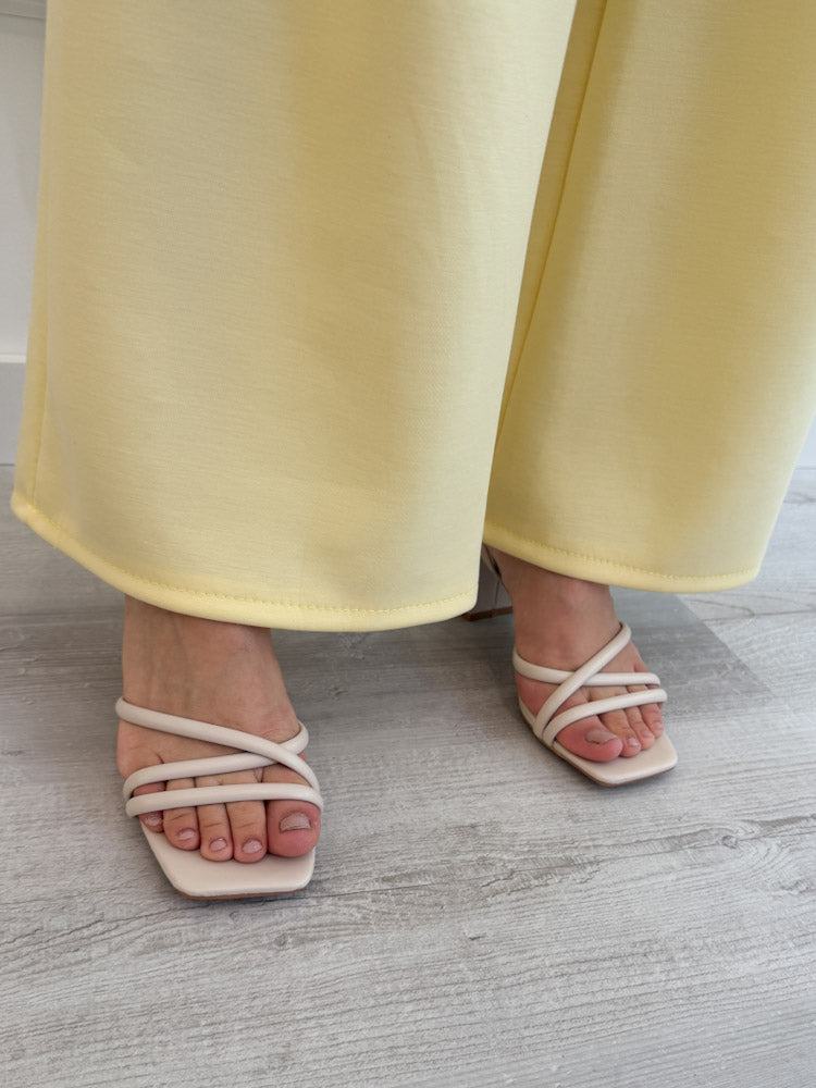 "Flow" - stylische Riemchensandale - hellbeige