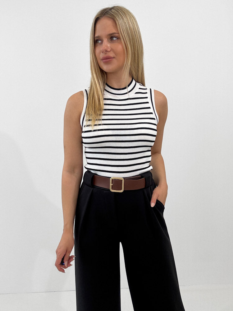 "Cara Stripes" schönes Stricktop aus Viscose - weiß/ schwarz