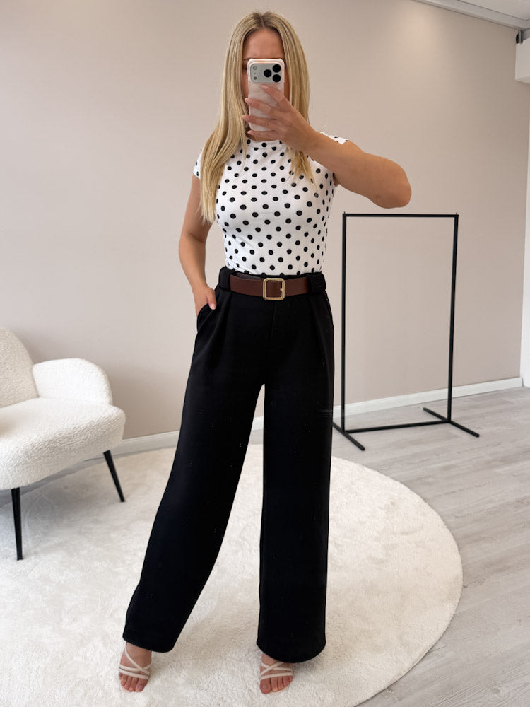 CLASSY DOTS
