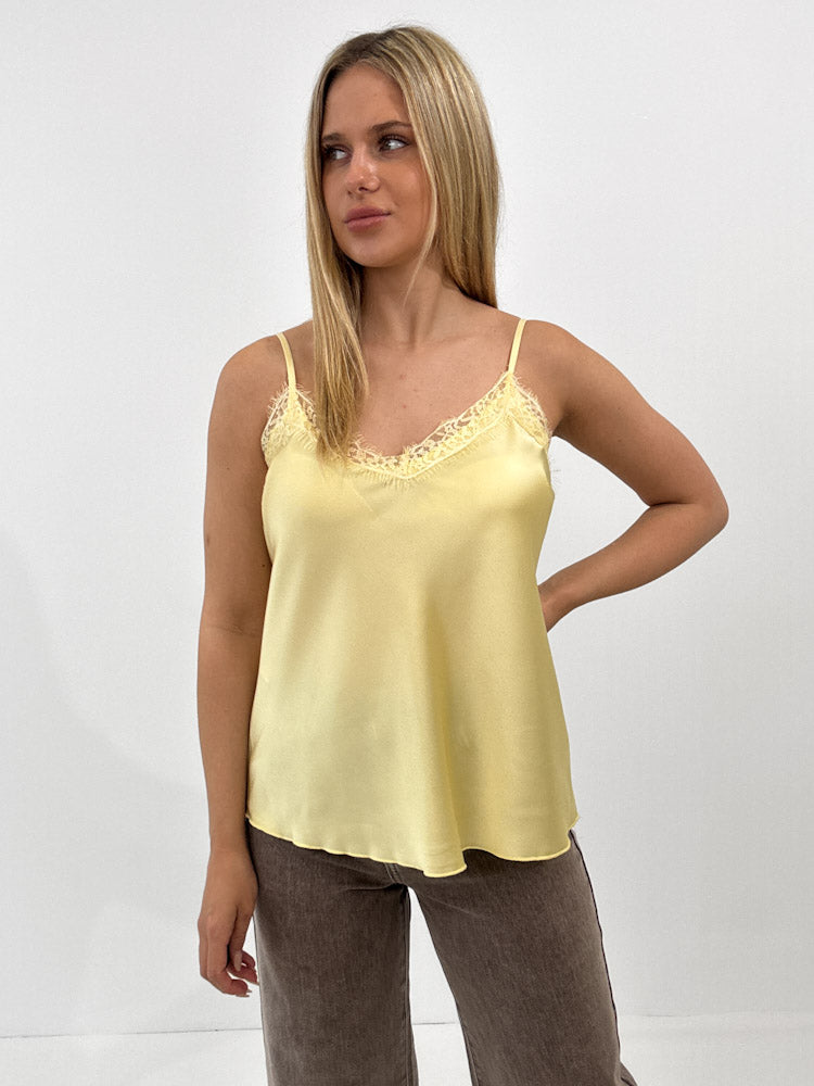 Lace Top mit weicher Spitze - hellgelb