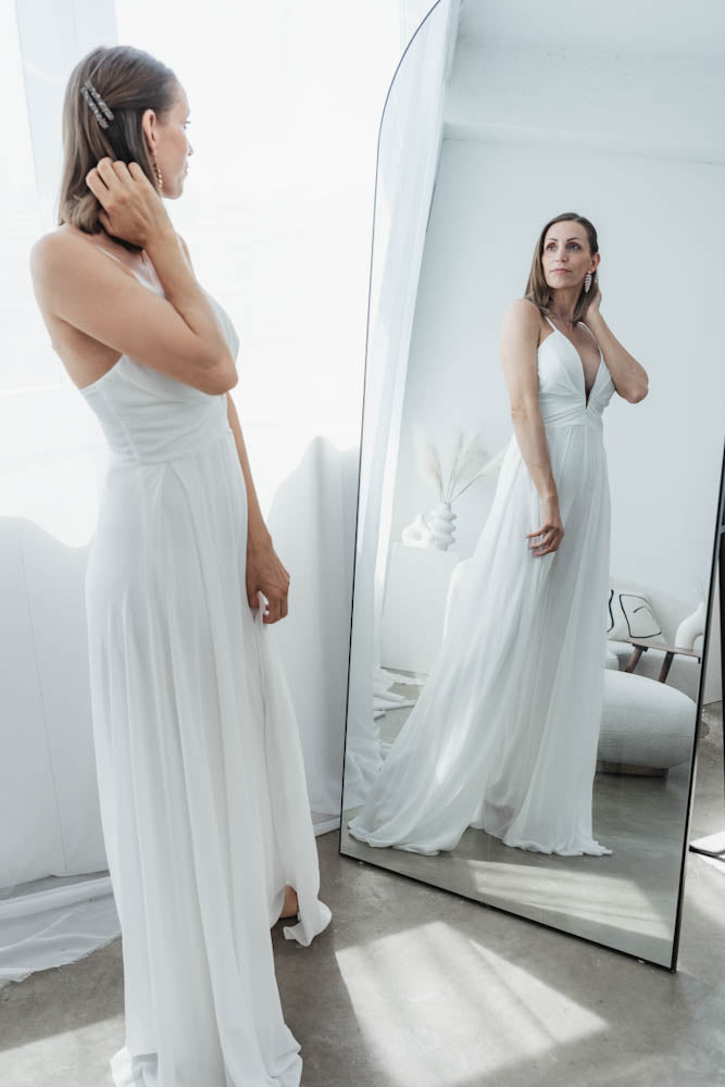 Langes elegantes Hosenkleid - weiss