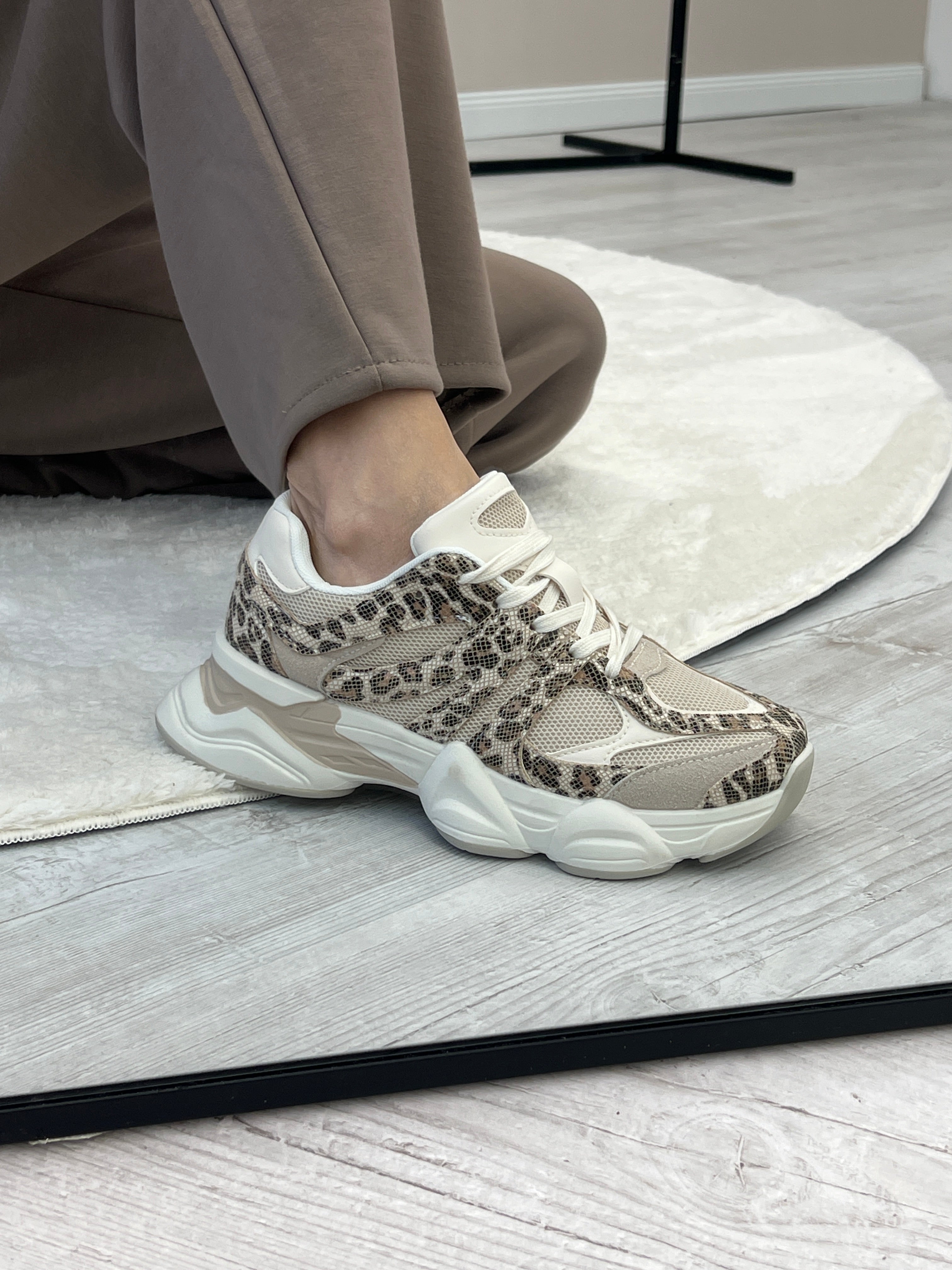 "Leo Motion" stylischer Sneaker - beige