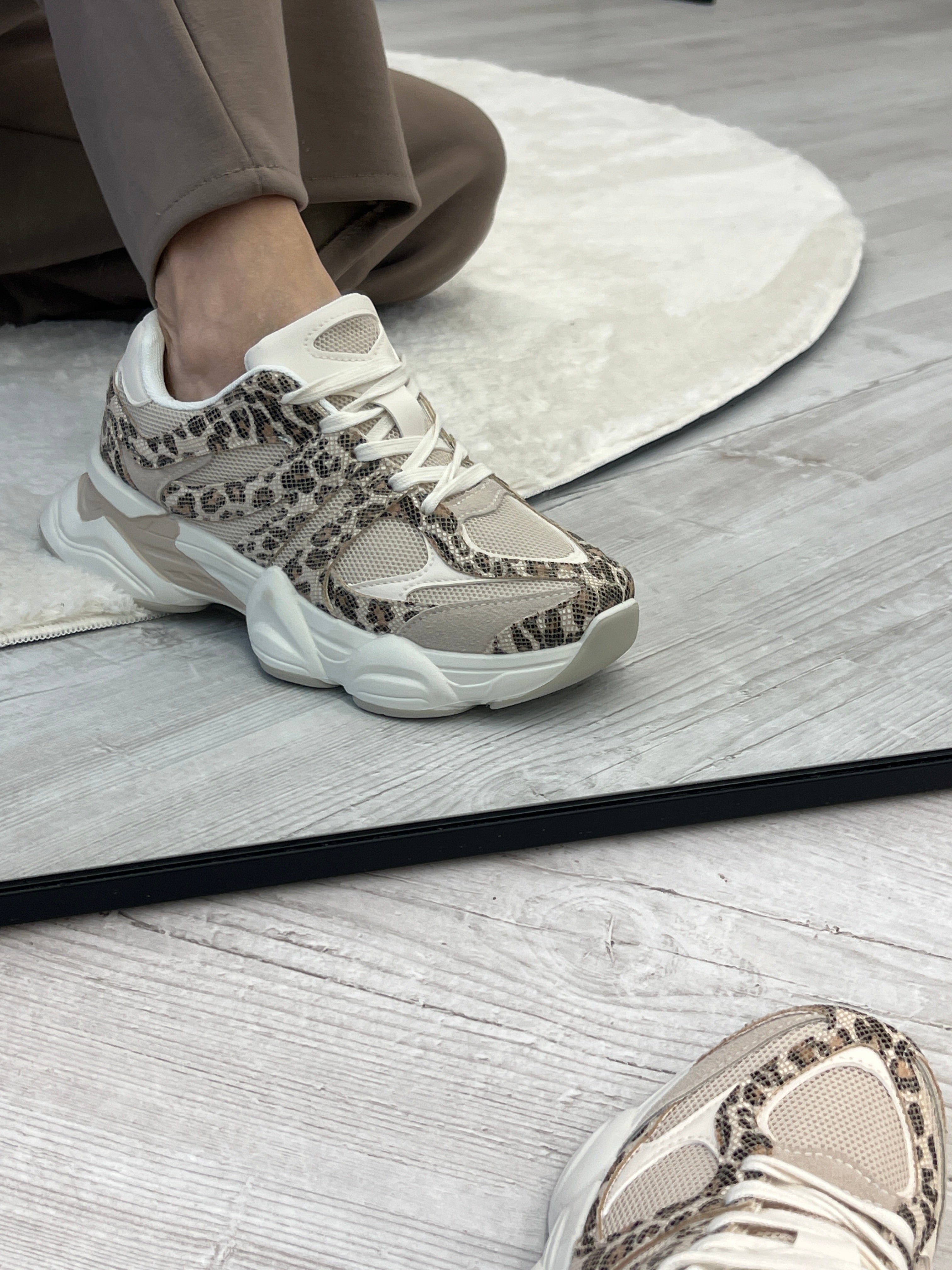 "Leo Motion" stylischer Sneaker - beige