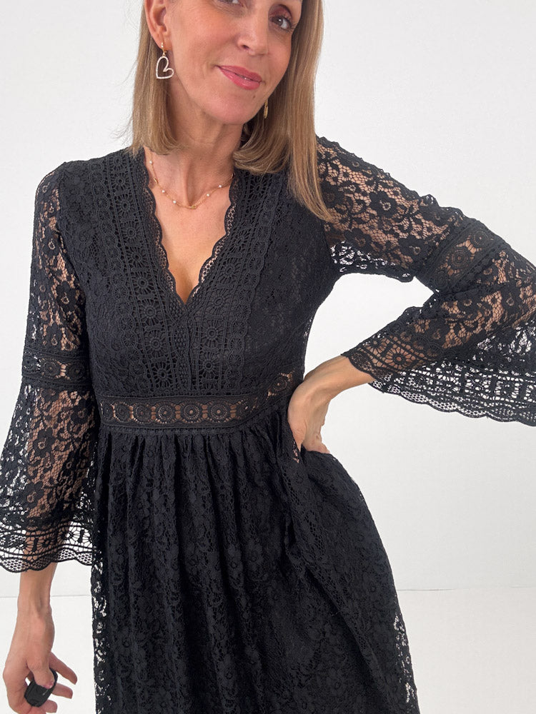 "Glow" weiches Spitzenkleid - schwarz