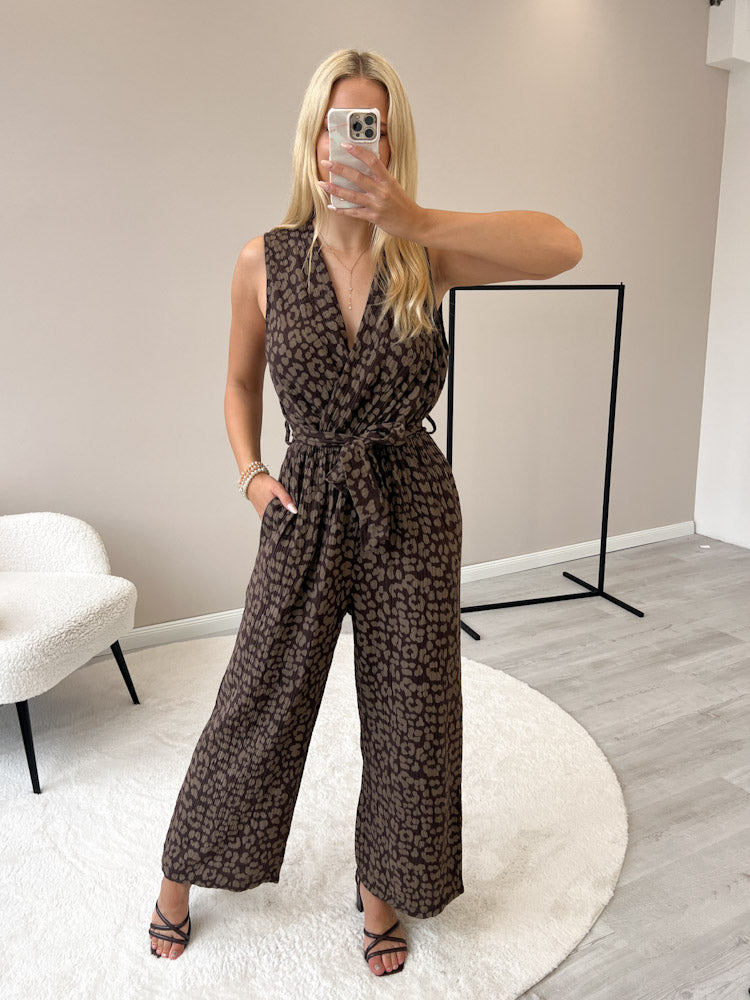 "Waffle Lea" Leo Jumpsuit aus Musselin - mocca