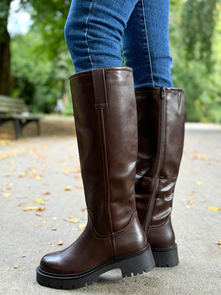 "Trendy High" Hoher Stiefel - braun