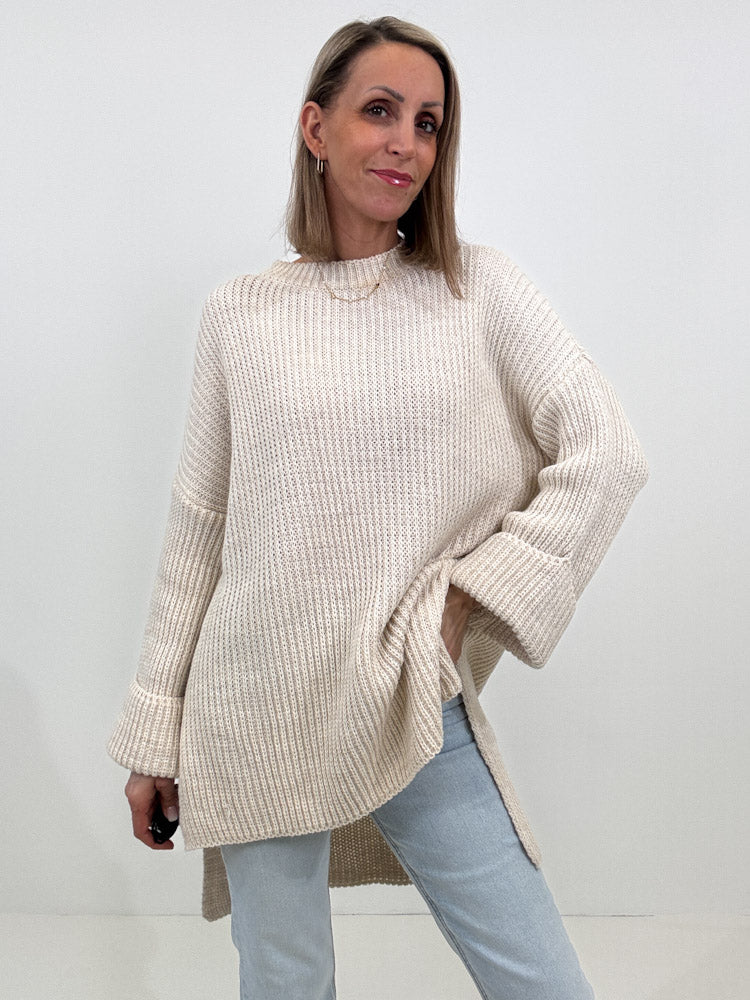 Strickpullover mit Schlitz - beige