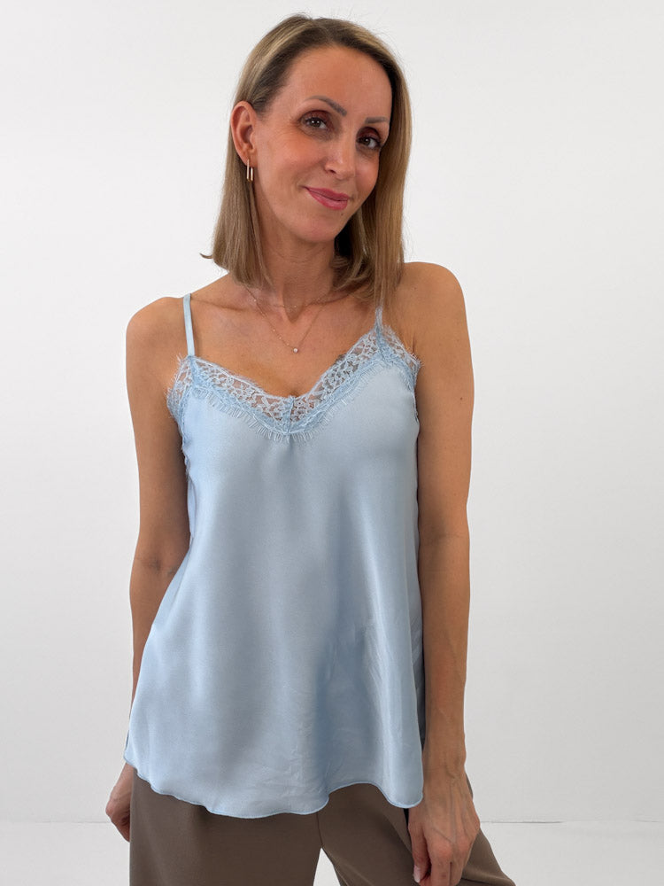 Lace Top mit weicher Spitze - Sky Blue