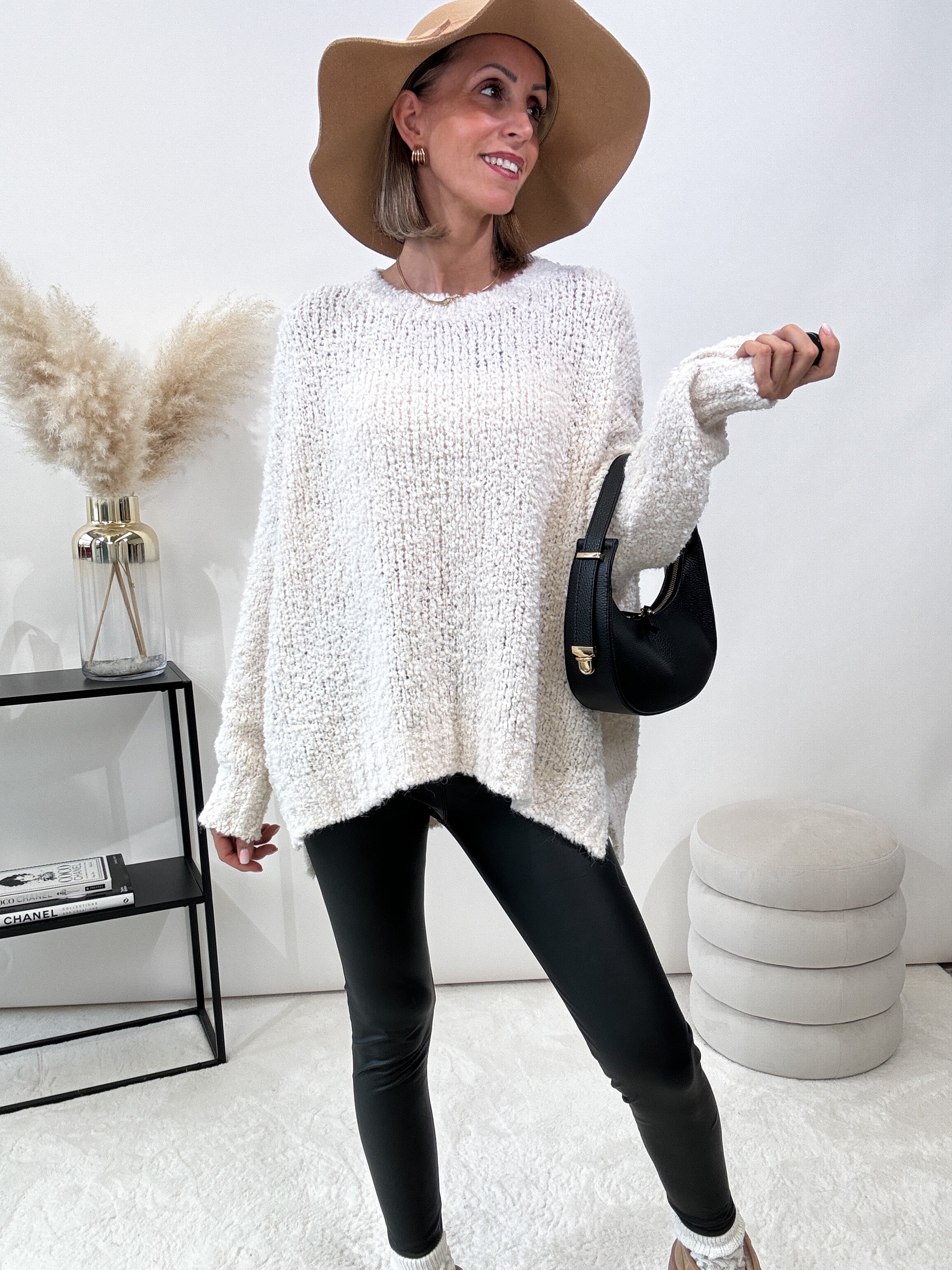 "Bouclé" kuscheliger Oversize Pullover mit Alpaca Wolle - creme