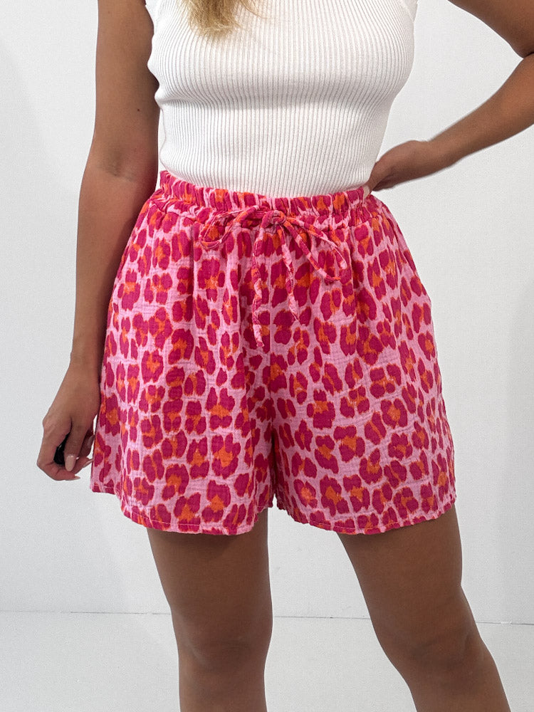 "Shorty Leo" Short aus Musselin - pink/orange