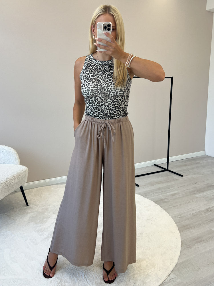 "Tarifa little Leo" süßes Top aus Baumwolle - beige