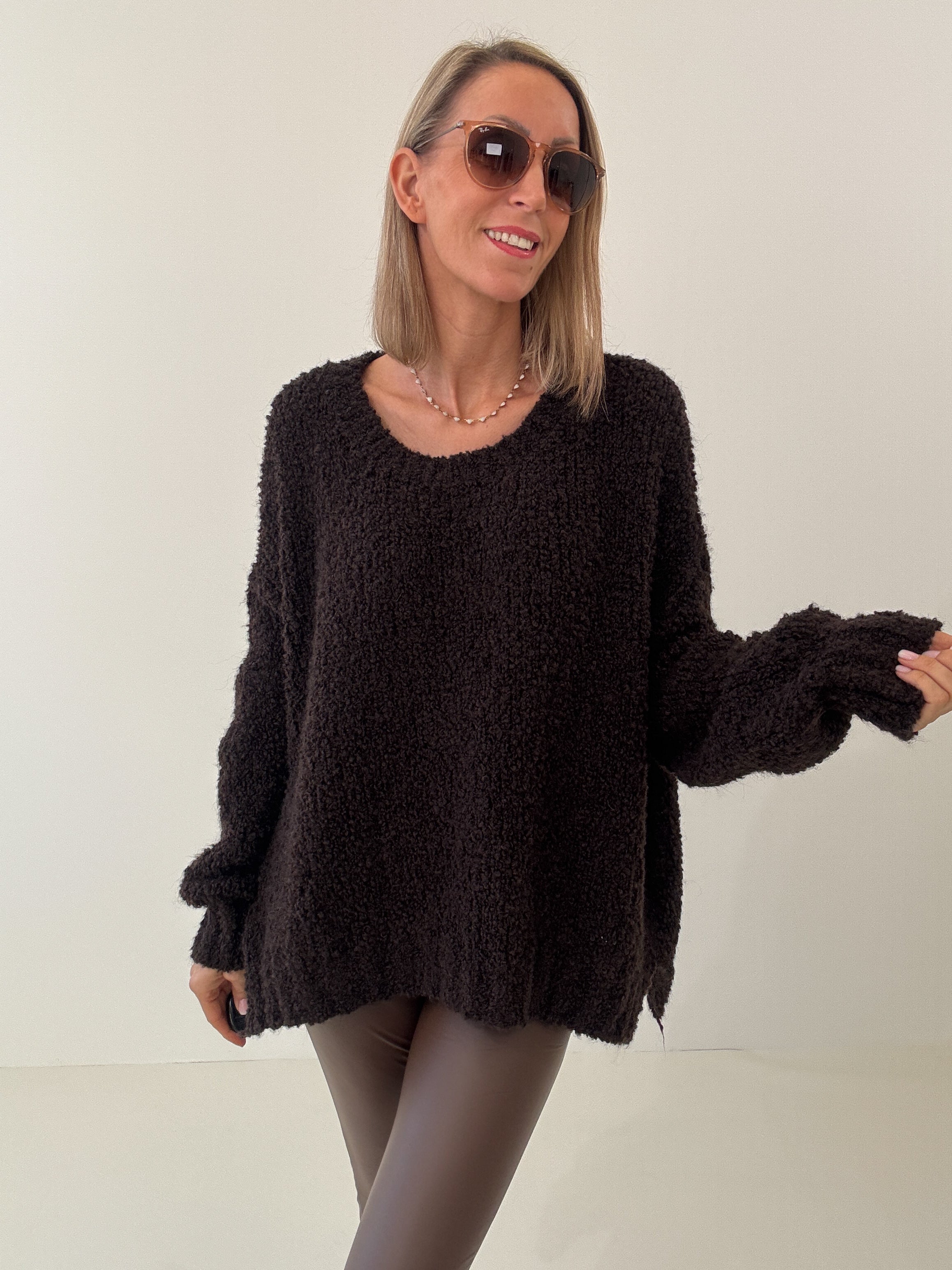 "Bouclé" kuscheliger Oversize Pullover mit Alpaca Wolle - dunkelbraun