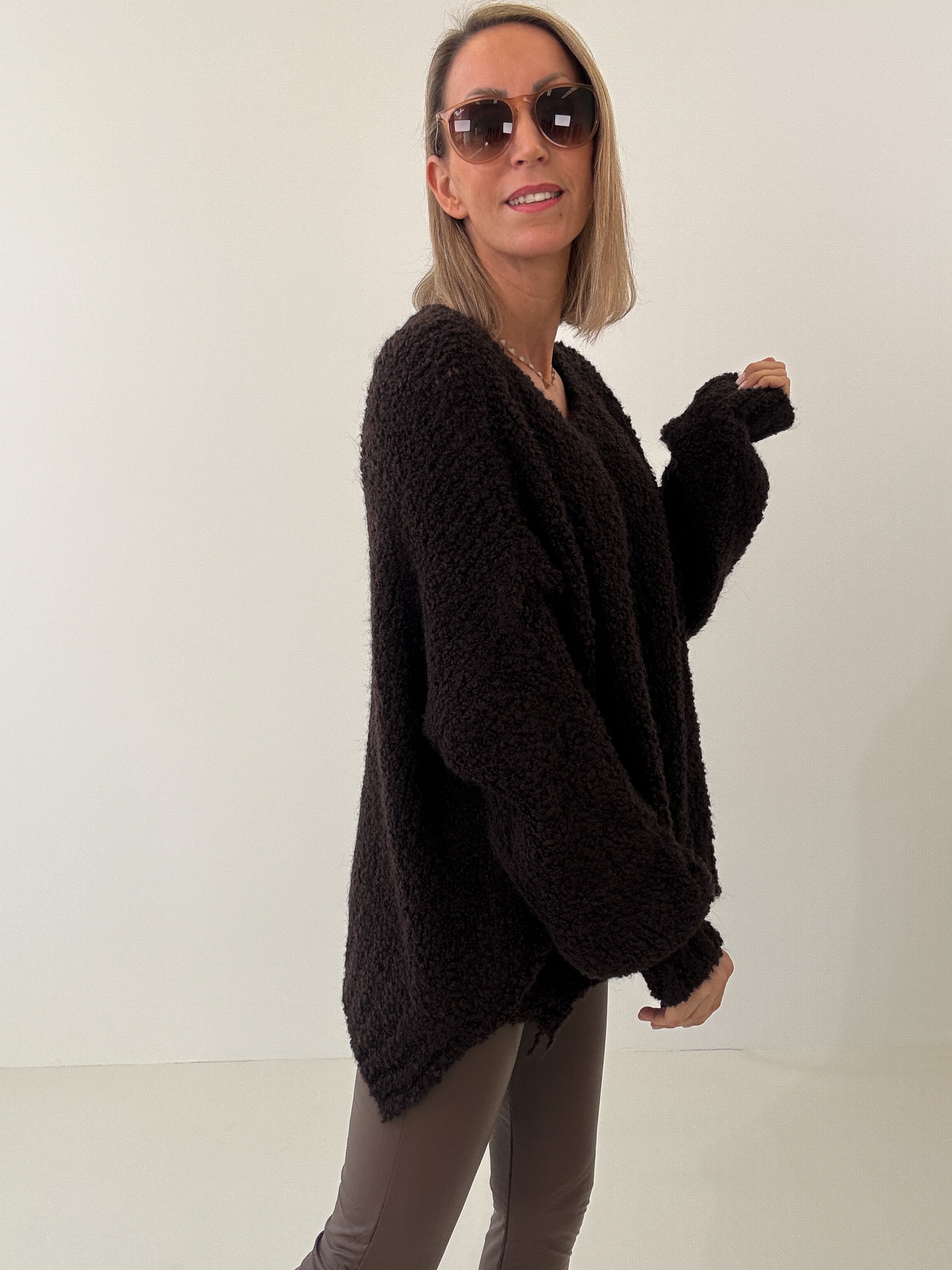 "Bouclé" kuscheliger Oversize Pullover mit Alpaca Wolle - dunkelbraun