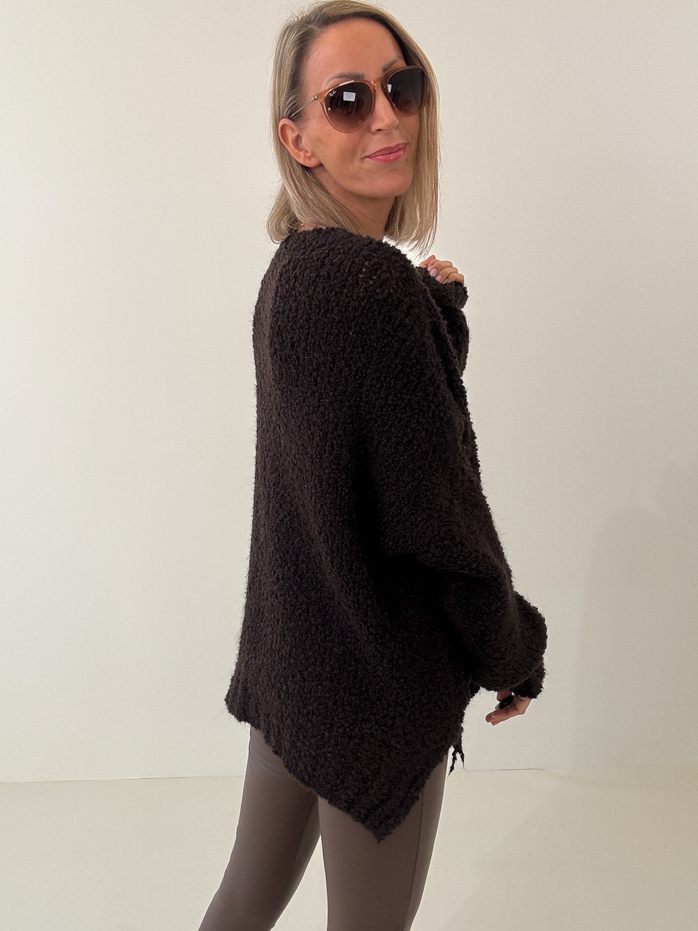 "Bouclé" kuscheliger Oversize Pullover mit Alpaca Wolle - dunkelbraun