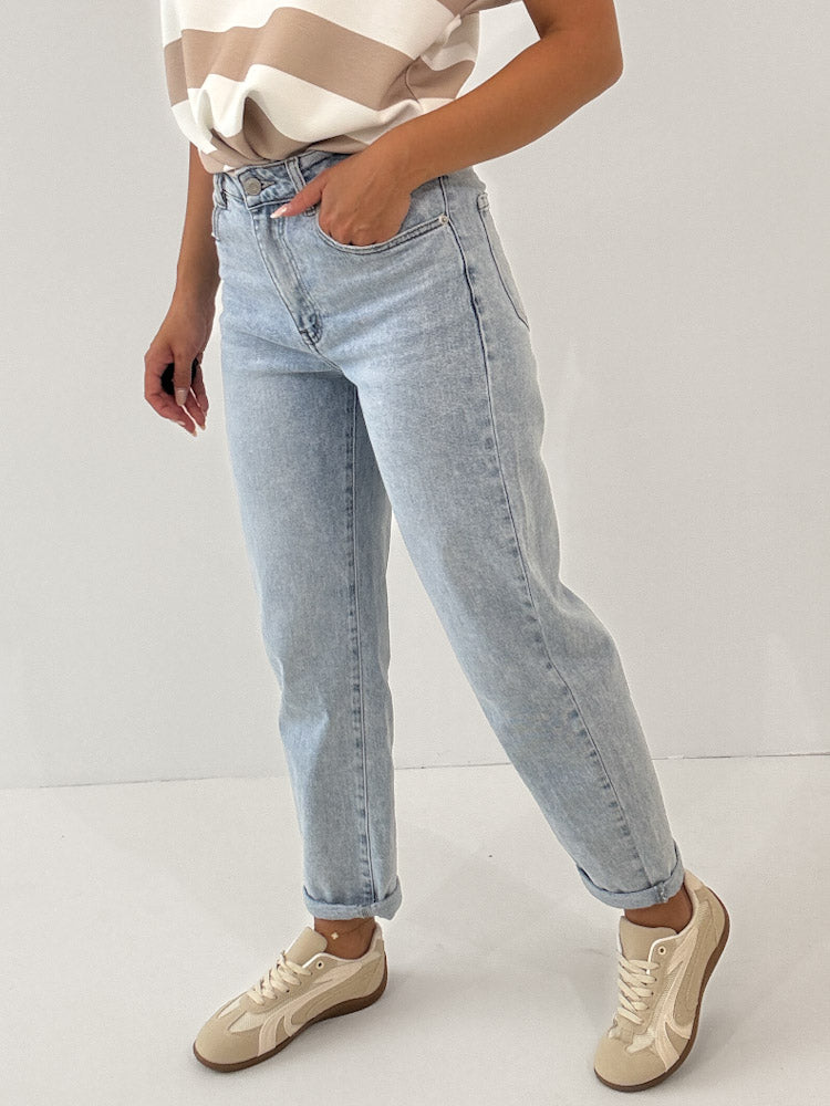 "Mom Blue 2.0" Old Mom Fit Jeans - blue