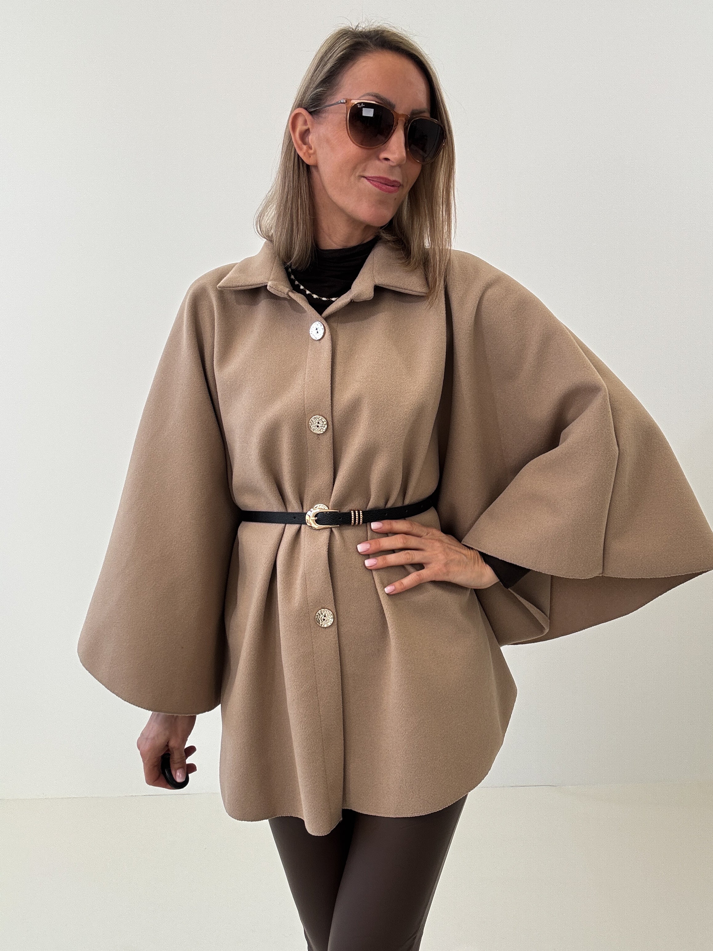 "Barolo" schöner Poncho - camel
