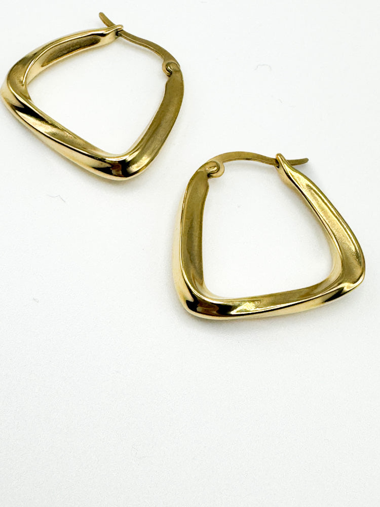 "Timeless Romance" wunderschöne Ohrringe - gold