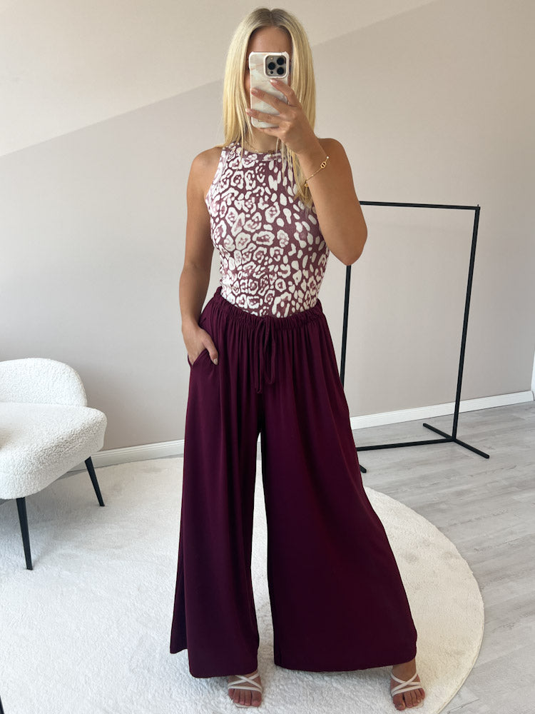 LEO WINE LOOK