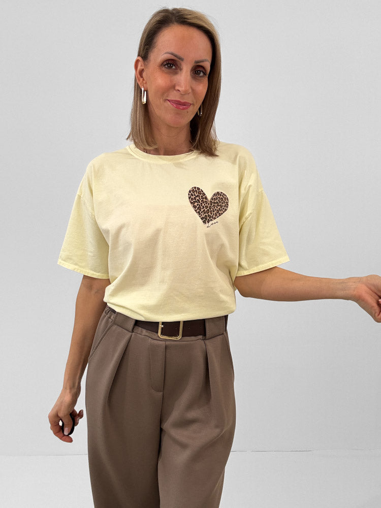 "Amour Leo" Shirt mit Statement - lemon ice