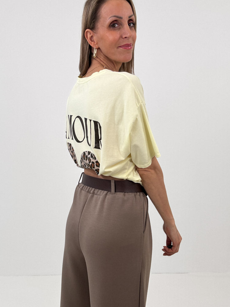 "Amour Leo" Shirt mit Statement - lemon ice