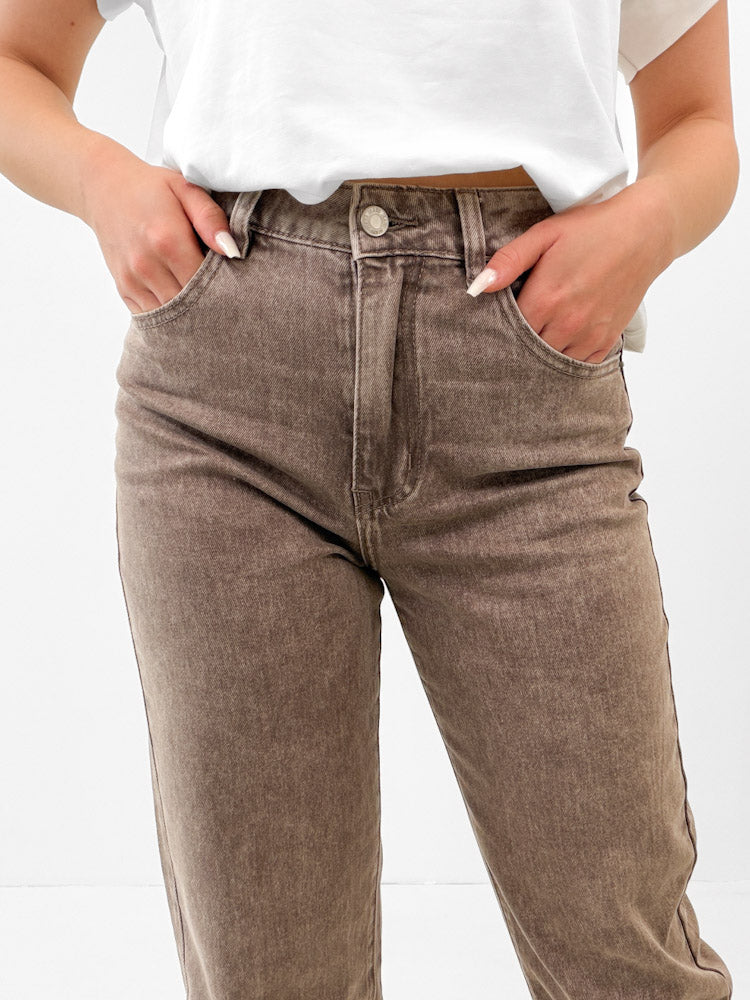 "Mom Mousse" Old Mom Fit Jeans - washing mocca