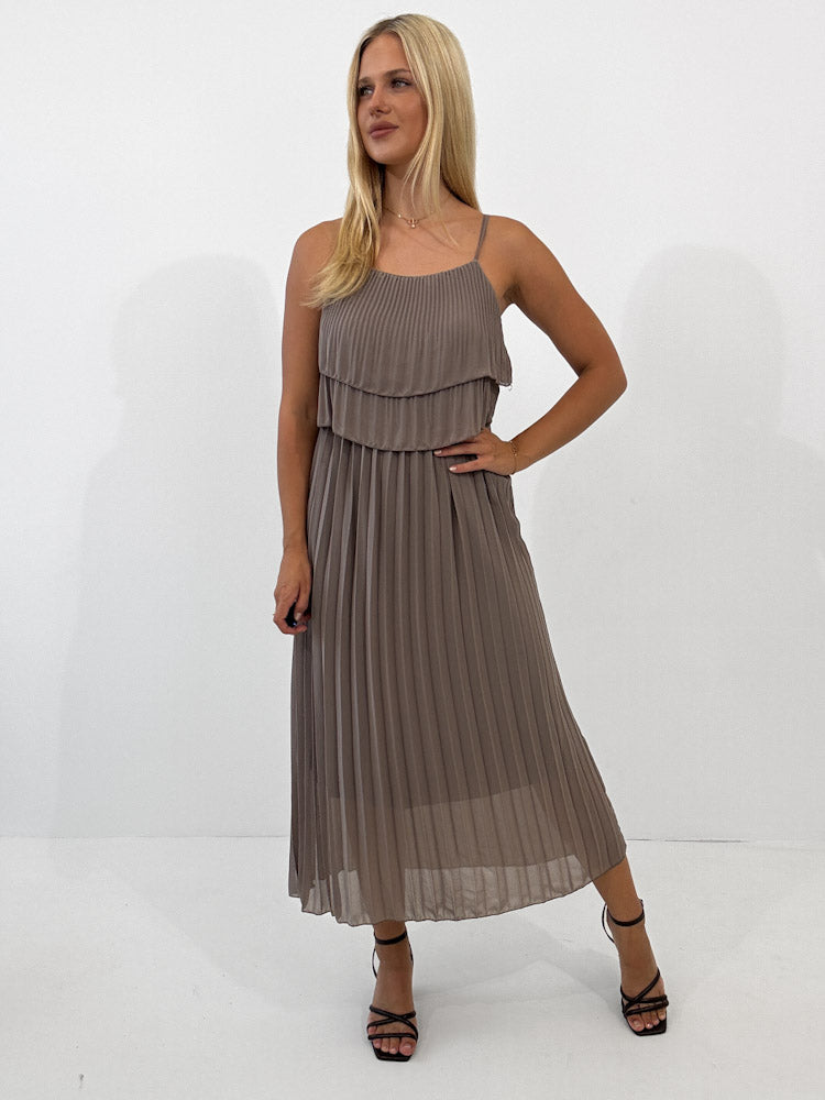 "Milano 2.0" Plissee Kleid - mocca