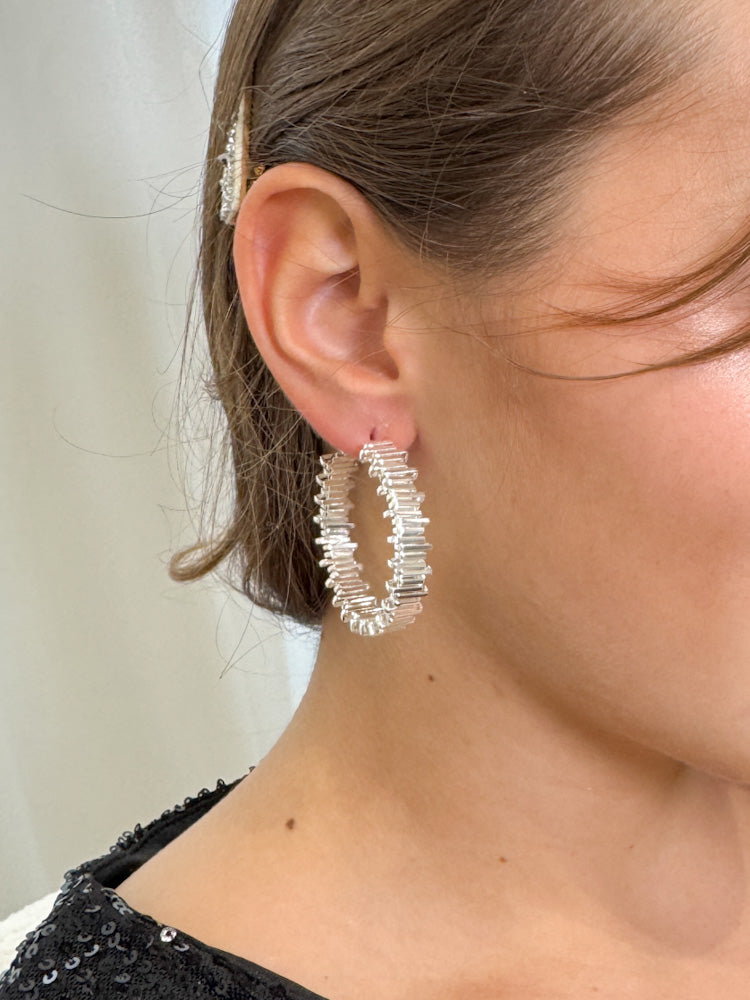 "Timeless Glow" tolle Creolen - silber