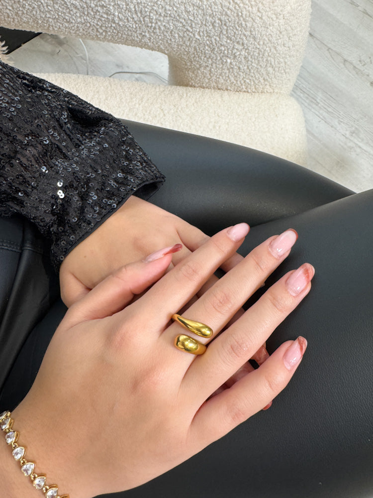 "Timeless Touch" stylischer Ring - gold