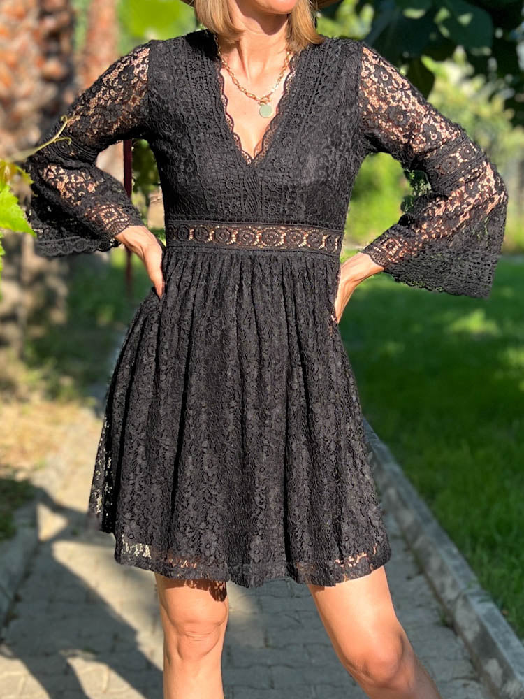 "Glow" weiches Spitzenkleid - schwarz