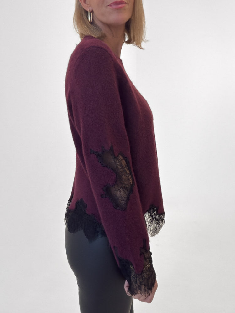 "Cesena Lace 2.0" Pullover mit Spitzendetaills aus Viscose & Lana Wolle - plum